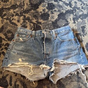 NWOT Levi’s 501 Original Cutoff Shorts